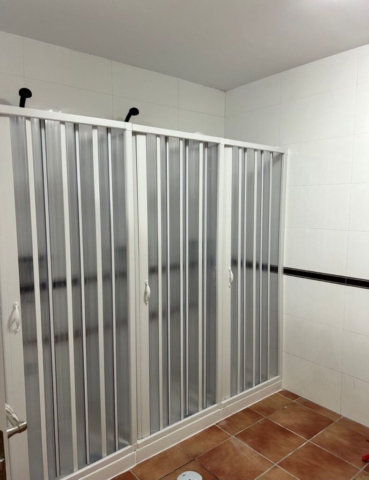 Baños de Casa Rural La Libelula en El Espinar