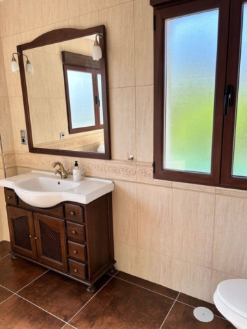 Baños de Casa Rural La Libelula en El Espinar