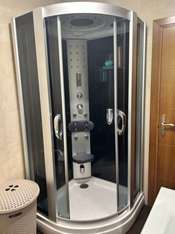 Baños de Casa Rural La Libelula en El Espinar